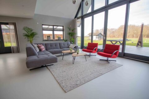 EPI Gusto Fennai gietvloer in woonkamer